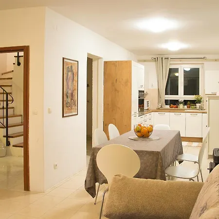 Apartments Lilly Apartman