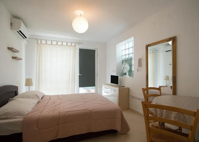 Apartman Apartments Lilly *