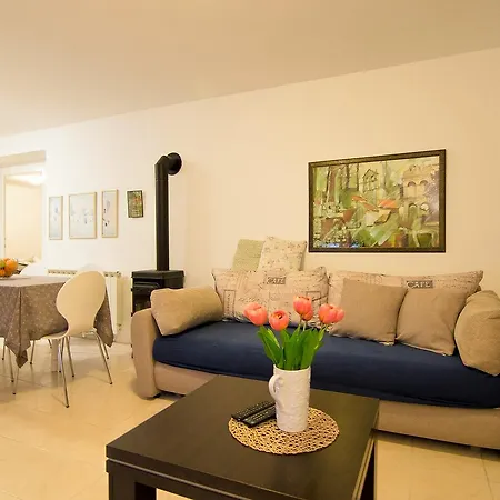 Apartamento Lilly Banjole